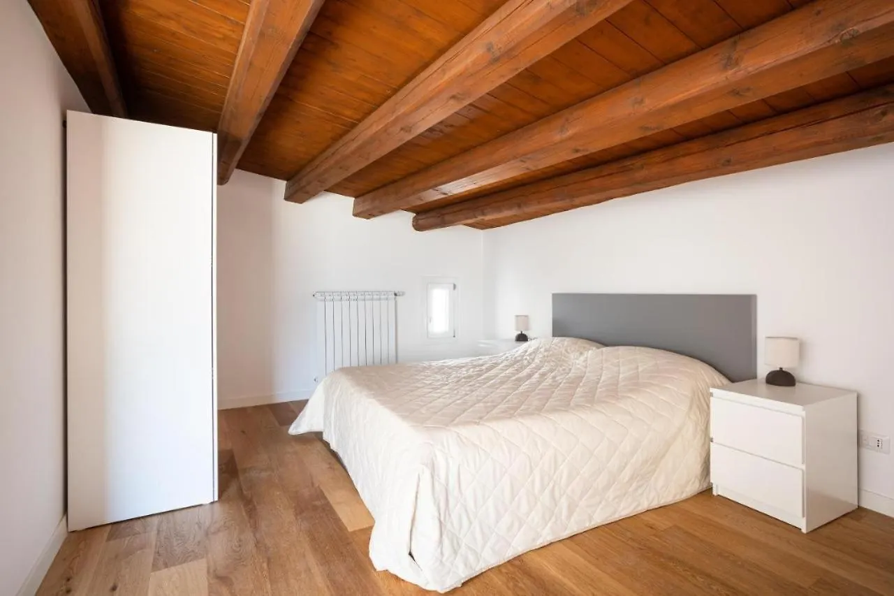 Casa Azzurra - Palazzo Del Buonpastore Palermo