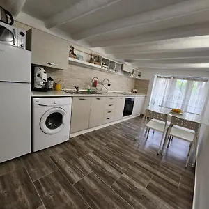 Don Vito's Home, Dsg2 Short Lets, 250 Mt Metro Apartament